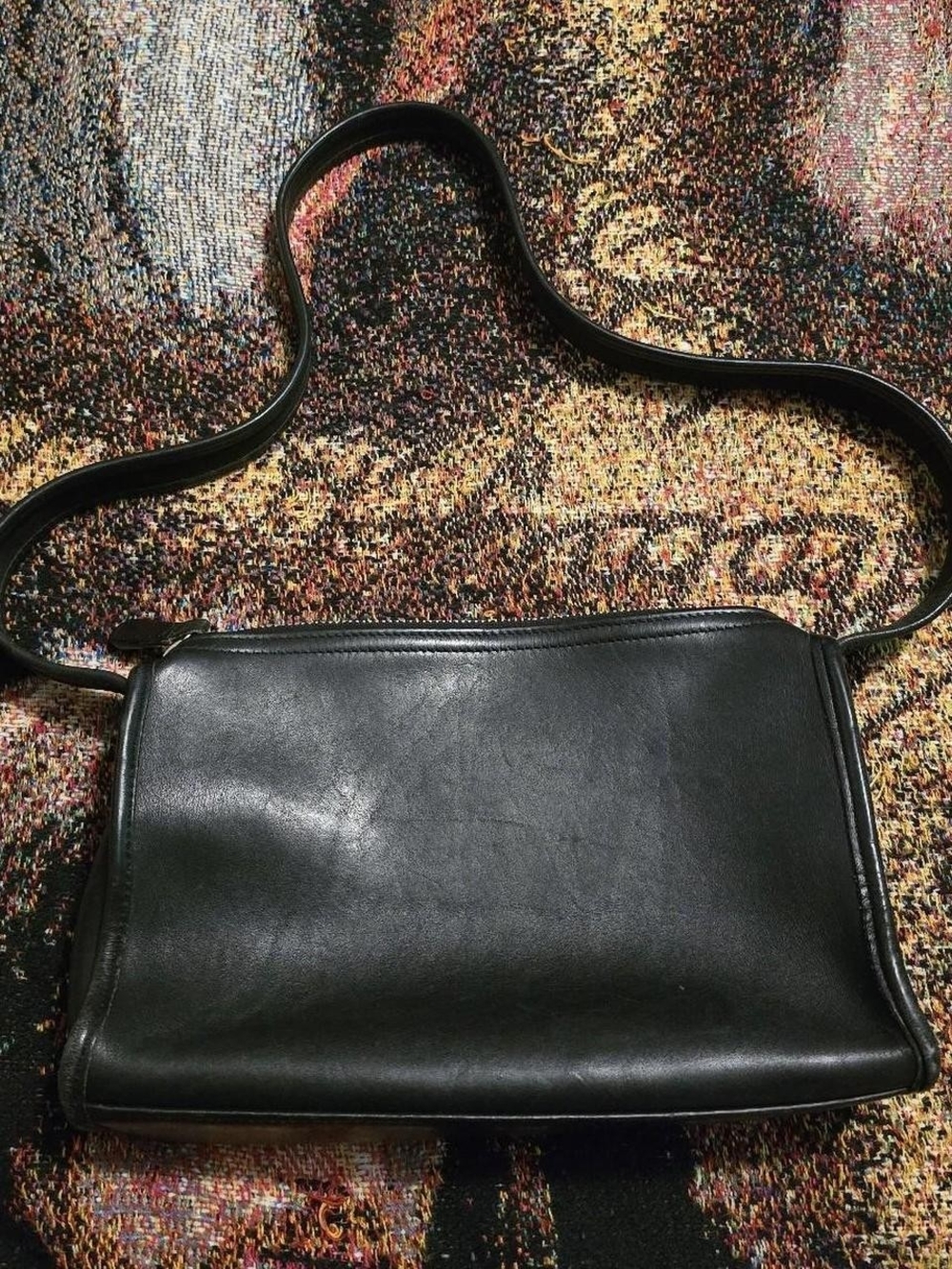 Vintage Coach Aero Small Zip Black Leather Bag No.A9P-9057